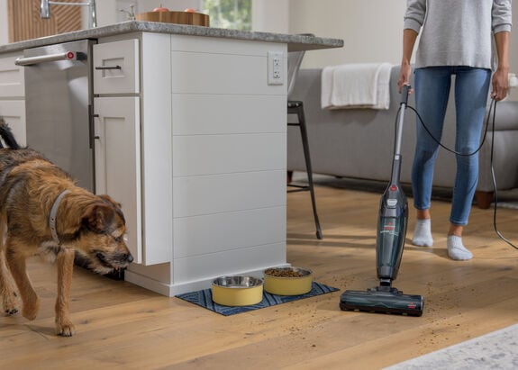 The BISSELL® Featherweight™ PowerBrush Vacuum offers quick and effective multi-surface cleaning with its ultra-light design and powerful motorized brush roll.2773 The BISSELL® Featherweight™ PowerBrush Vacuum offers quick and effective multi-surface cleaning with its ultra-light design and powerful motorized brush roll.2773